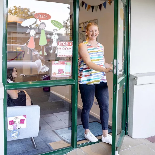 Flashback Friday ✨

Here’s Britt back in 2021 at our first little clinic space after providing mobile services from 2019. It was a simple, shared space, but it’s where so many big dreams began.

With the recent upgrades at our Ashmore location, we’ve been feeling a little nostalgic. This place saw the first steps, the first wins, and a whole lot of heart.

Thank you to every family who’s been part of the Upside journey. We’ve come a long way, and we’re so excited for what’s ahead!

#FlashbackFriday #UpsideKidsPhysio #GoldCoastPhysio #PaediatricPhysio #PaediaticPhysiotherapy #GoldCoastAlliedHealth